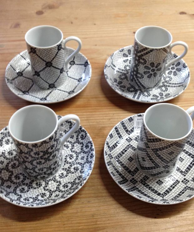 21121367 cx 4 p/chav.cafe roco calçada portuguesa