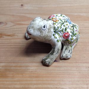 Sapo medio 10x6 cm ref:a1015cc