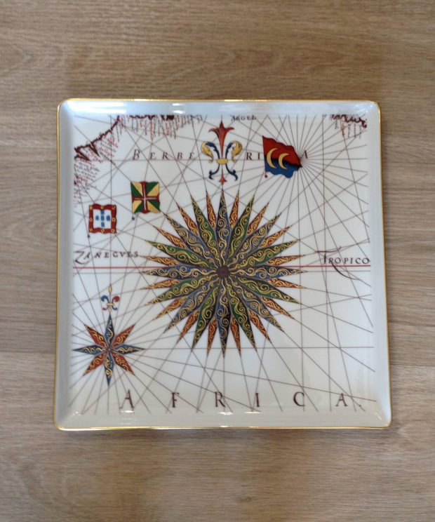 21107729 bandeja biblioteca rosa dos ventos