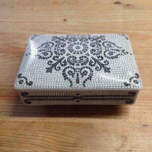 21132223 caixa baralho cartas calçada portuguesa