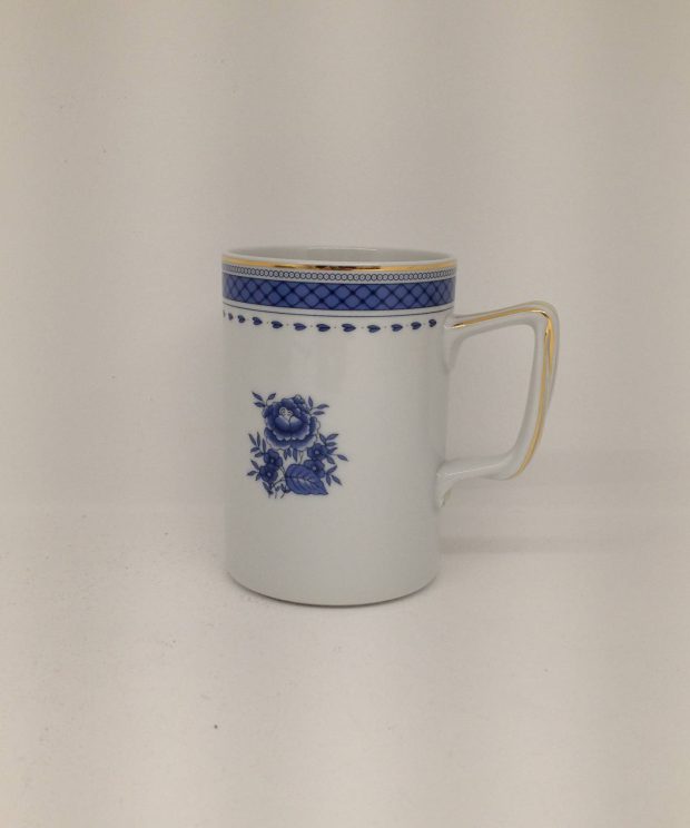 21118401 caneca americana cozinha velha